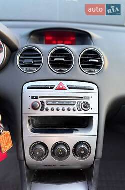Хэтчбек Peugeot 308 2007 в 