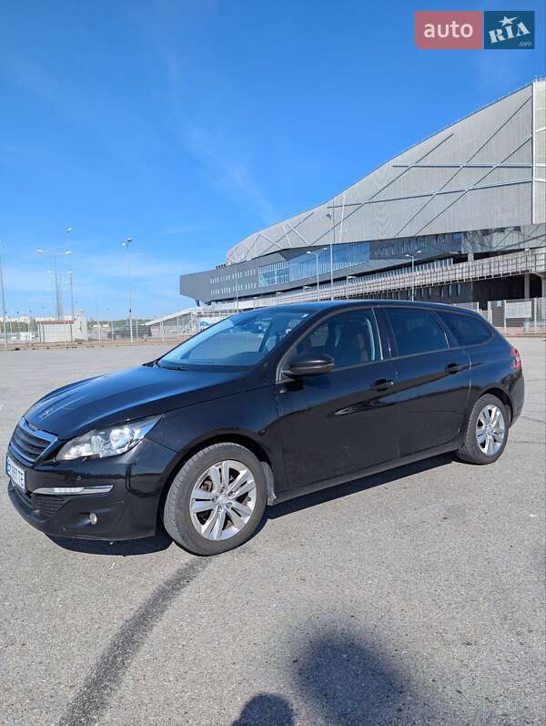 Універсал Peugeot 308 2015 в Львові
