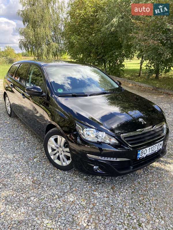 Универсал Peugeot 308 2015 в Залещиках