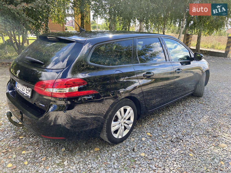 Универсал Peugeot 308 2015 в Залещиках