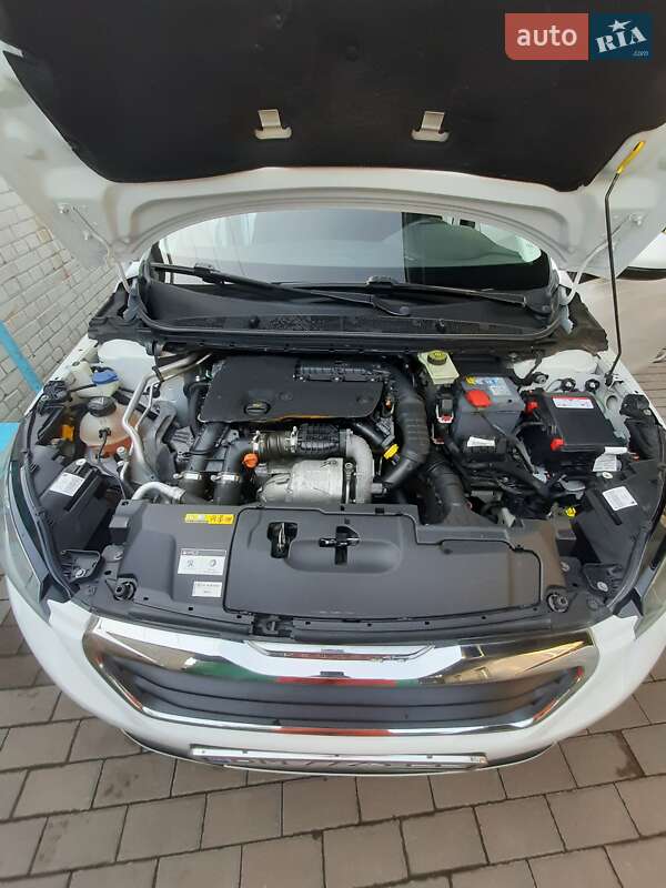 Універсал Peugeot 308 2015 в Сумах