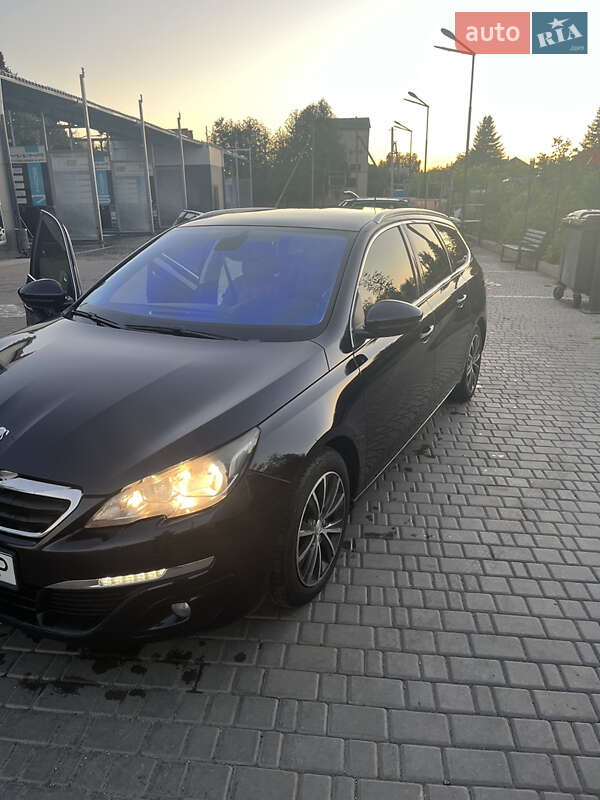 Універсал Peugeot 308 2015 в Луцьку