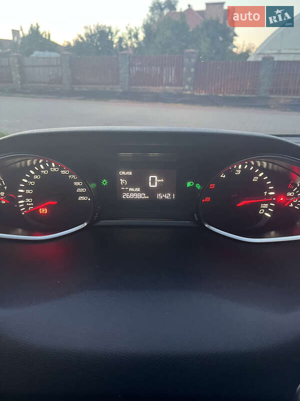 Універсал Peugeot 308 2015 в Луцьку