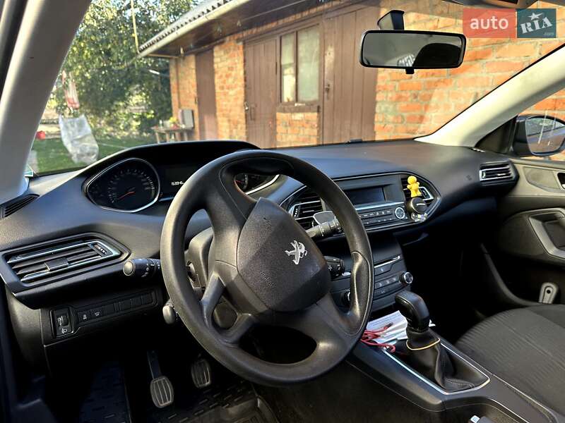 Універсал Peugeot 308 2016 в Деражні