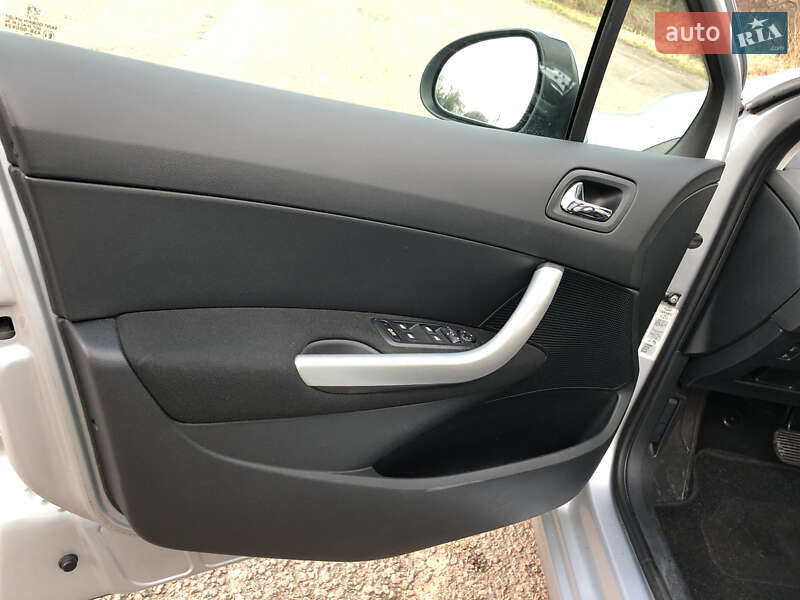 Универсал Peugeot 308 2009 в Ивано-Франковске фото 8 Универсал Peugeot 308 2009 в Ивано-Франковске