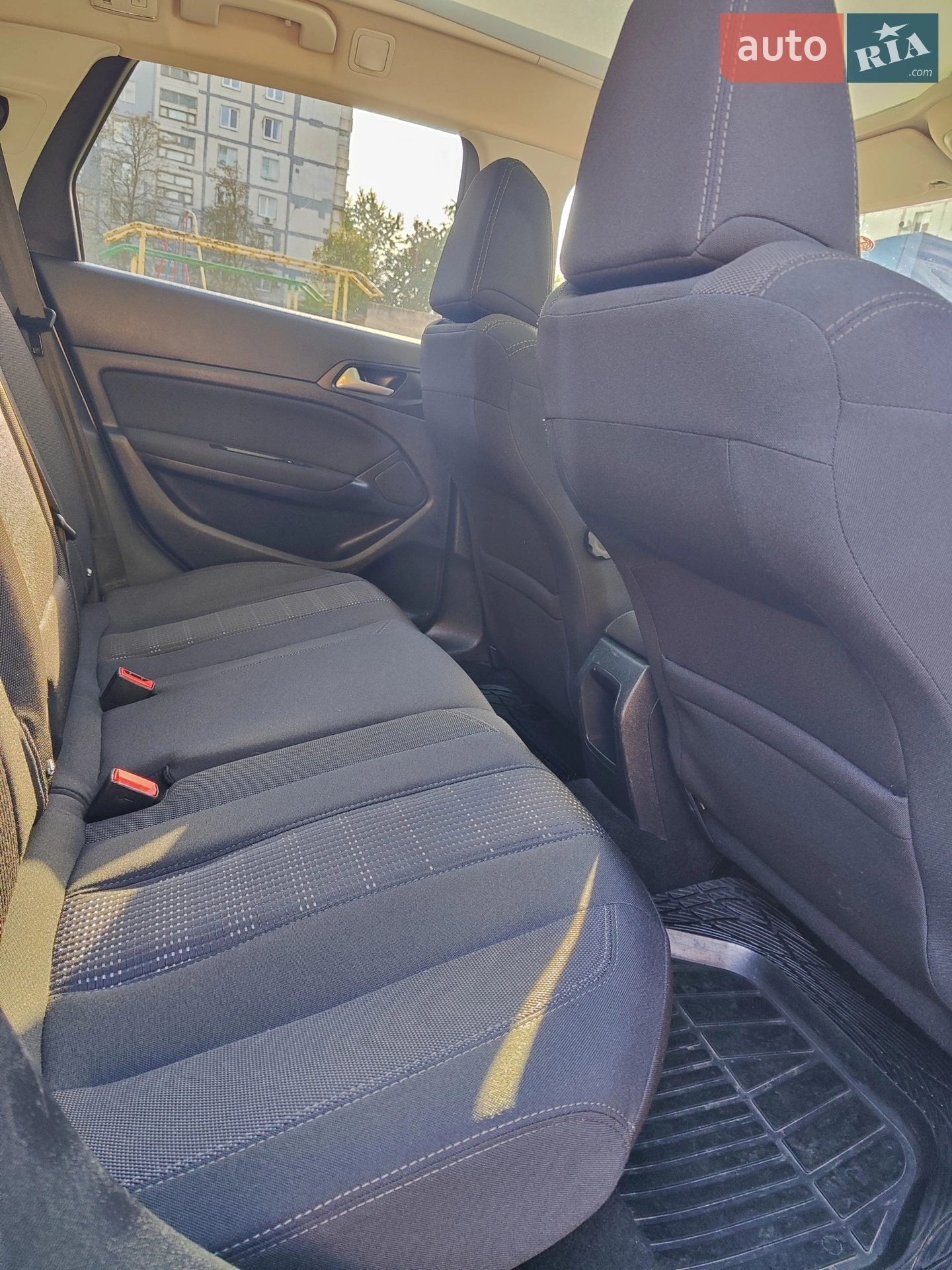 2015 Peugeot 308 - мініатюра 11