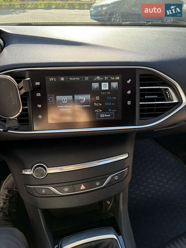 Универсал Peugeot 308 2016 в Ивано-Франковске фото 27 Универсал Peugeot 308 2016 в Ивано-Франковске