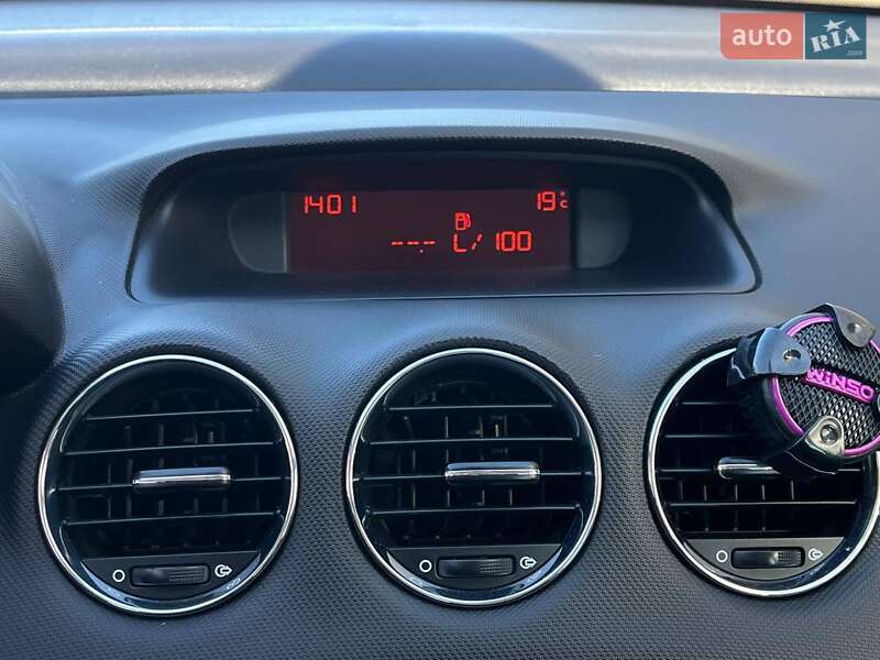 Універсал Peugeot 308 2010 в Львові