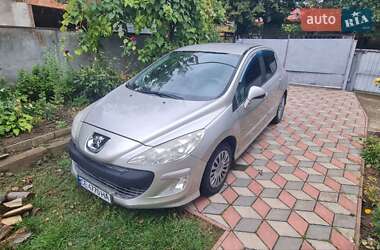 Хетчбек Peugeot 308 2008 в Чернівцях
