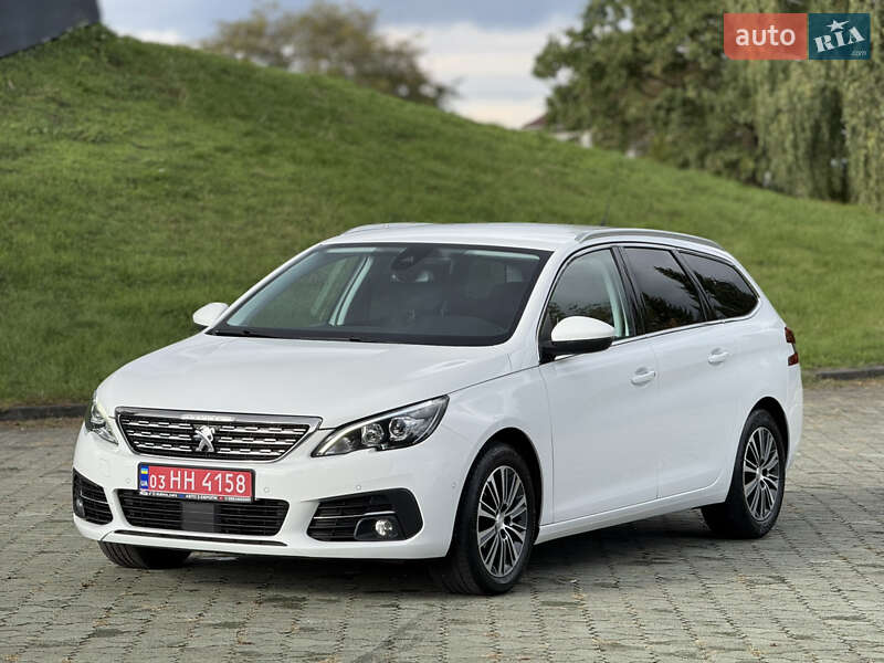 Peugeot 308 2021