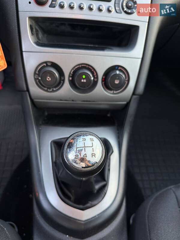 Хетчбек Peugeot 308 2007 в Києві
