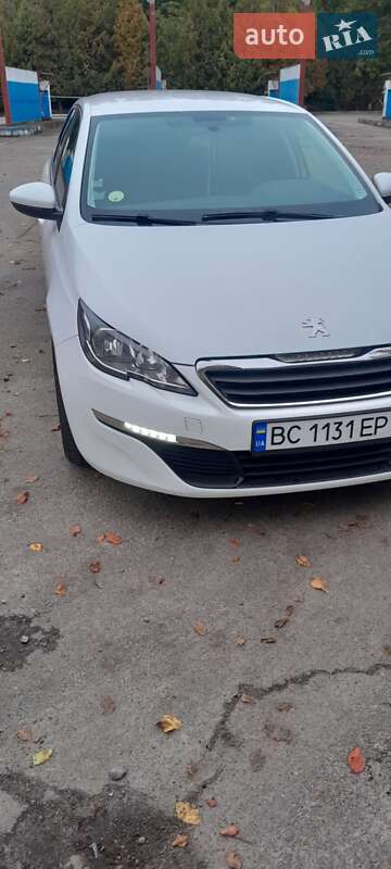 Универсал Peugeot 308 2015 в Львове