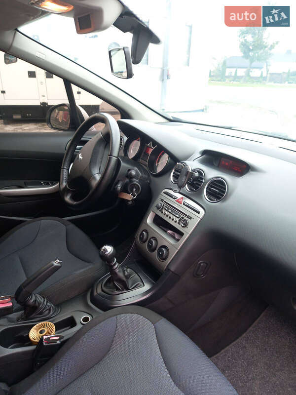 Універсал Peugeot 308 2009 в Костопілі