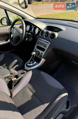 Хэтчбек Peugeot 308 2008 в 
