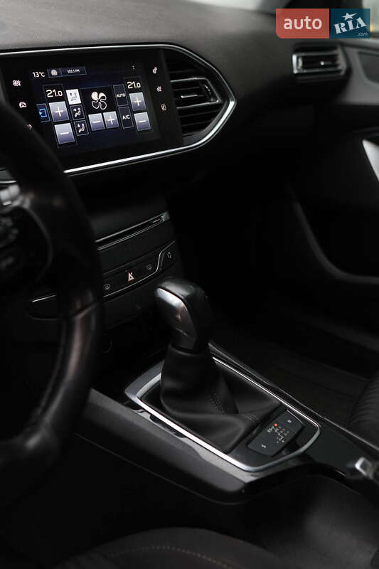 Універсал Peugeot 308 2015 в Києві фото 11 Універсал Peugeot 308 2015 в Києві