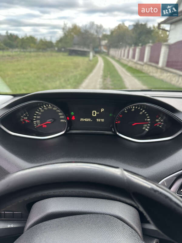 Универсал Peugeot 308 2016 в Ивано-Франковске фото 20 Универсал Peugeot 308 2016 в Ивано-Франковске