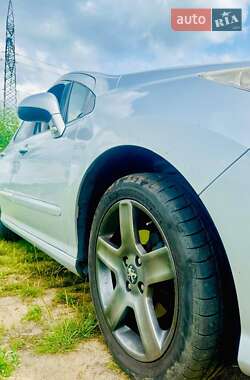 Хэтчбек Peugeot 308 2008 в 