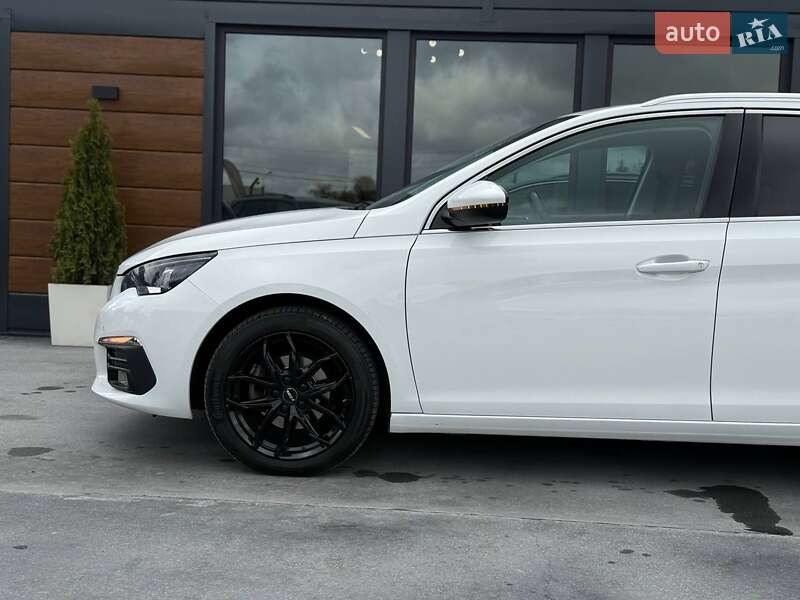 Универсал Peugeot 308 2020 в Ровно