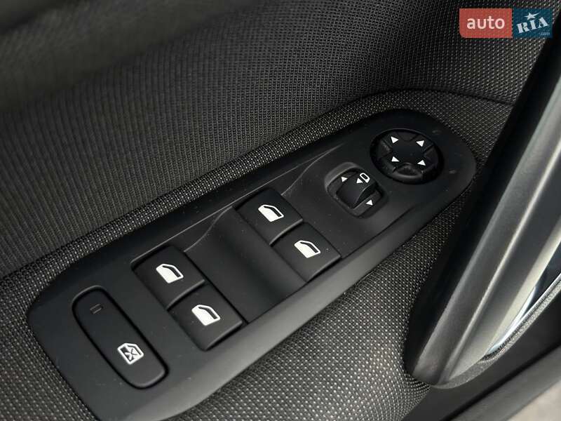 Универсал Peugeot 308 2020 в Ровно