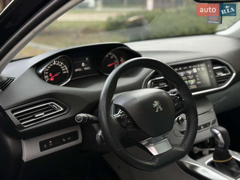 Универсал Peugeot 308 2014 в Черкассах