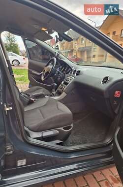 Хэтчбек Peugeot 308 2011 в 