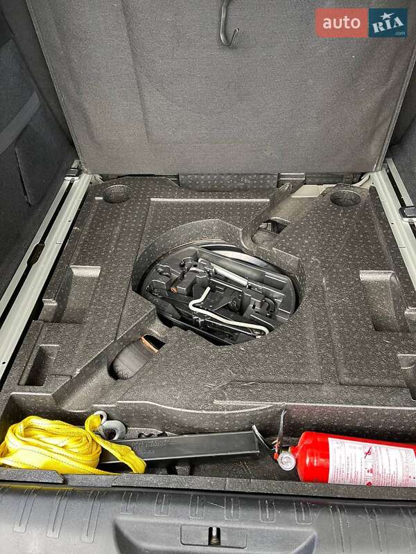 Универсал Peugeot 308 2014 в Нежине фото 25 Универсал Peugeot 308 2014 в Нежине