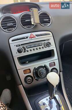 Хэтчбек Peugeot 308 2008 в 