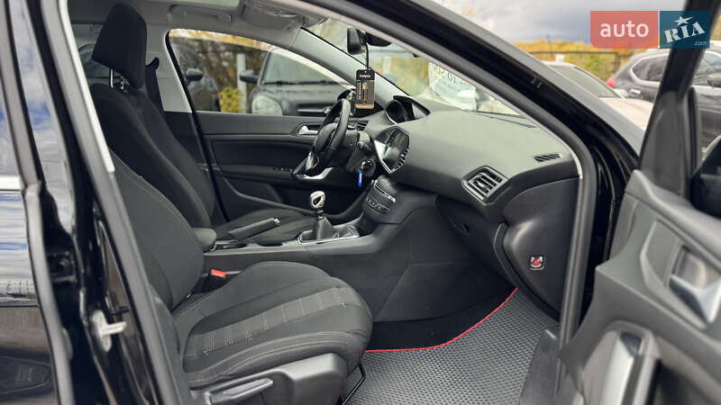 Универсал Peugeot 308 2015 в Полтаве