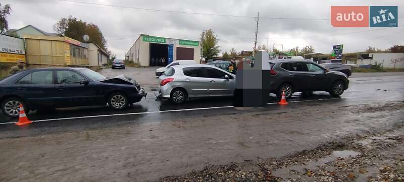 Хэтчбек Peugeot 308 2012 в Хмельницком