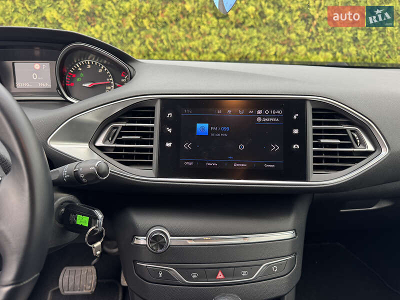 Универсал Peugeot 308 2019 в Стрые