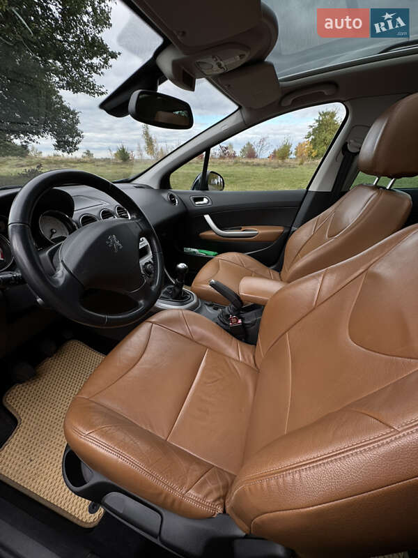 Универсал Peugeot 308 2010 в Переяславе