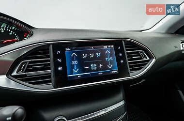 Хэтчбек Peugeot 308 2020 в 