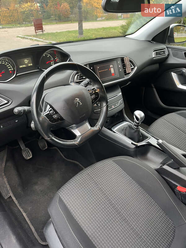 Универсал Peugeot 308 2019 в Сумах
