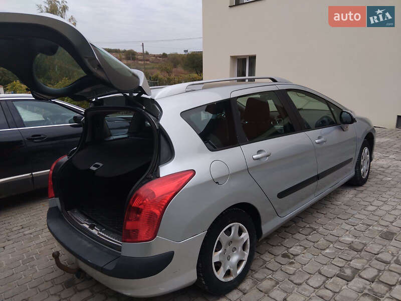 Универсал Peugeot 308 2011 в Солонке