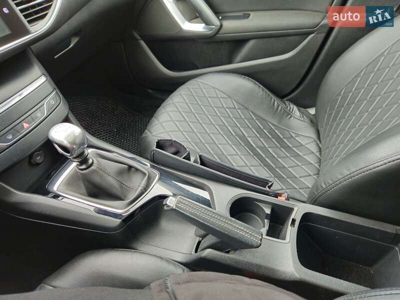 Универсал Peugeot 308 2014 в Ивано-Франковске