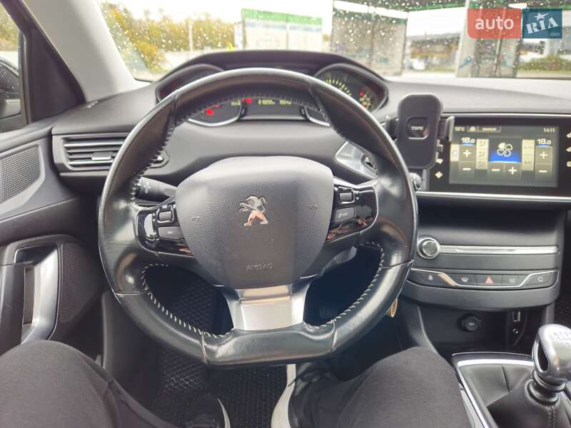 Универсал Peugeot 308 2014 в Ивано-Франковске