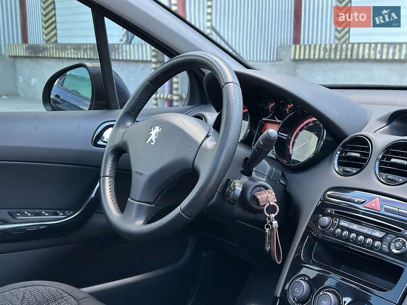 Универсал Peugeot 308 2009 в Львове