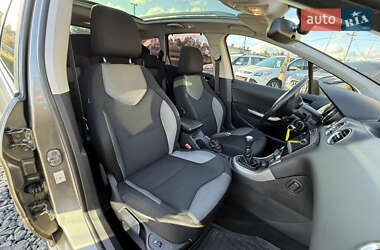 Універсал Peugeot 308 2012 в 