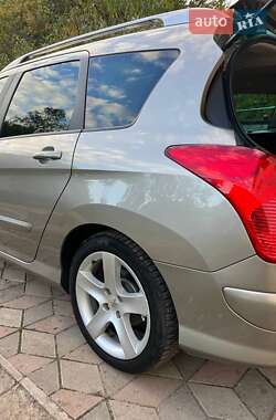 Универсал Peugeot 308 2010 в 