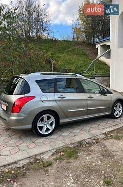 Универсал Peugeot 308 2010 в 