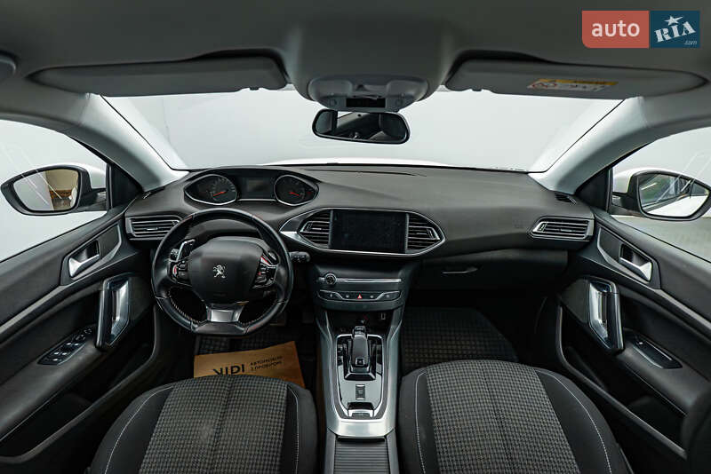 Хэтчбек Peugeot 308 2020 в Киеве