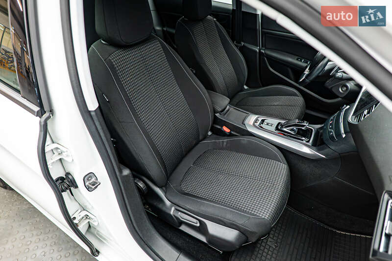 Хэтчбек Peugeot 308 2020 в Киеве