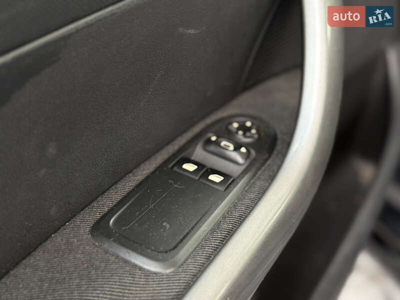 Универсал Peugeot 308 2008 в Дрогобыче фото 40 Универсал Peugeot 308 2008 в Дрогобыче