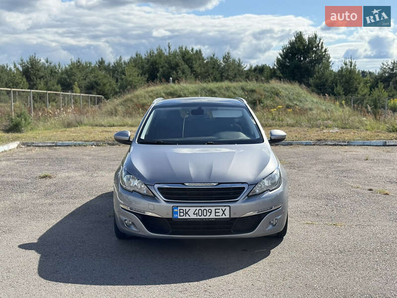 Універсал Peugeot 308 2015 в Рівному
