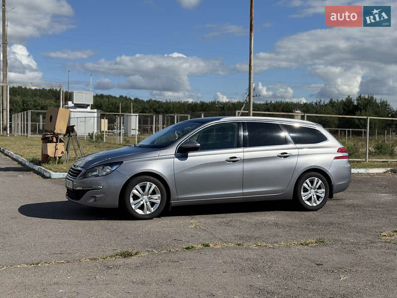 Універсал Peugeot 308 2015 в Рівному