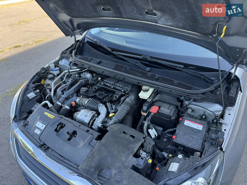 Універсал Peugeot 308 2015 в Рівному