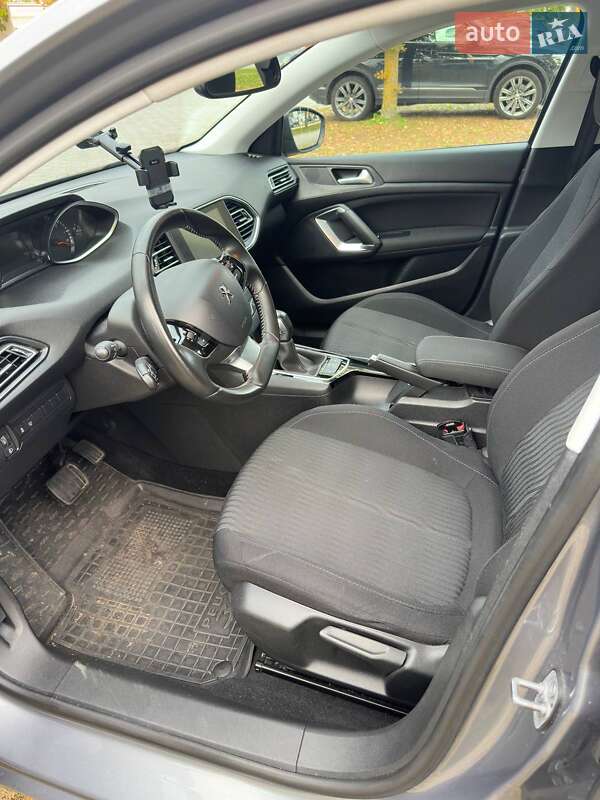 Универсал Peugeot 308 2015 в Долинской фото 10 Универсал Peugeot 308 2015 в Долинской