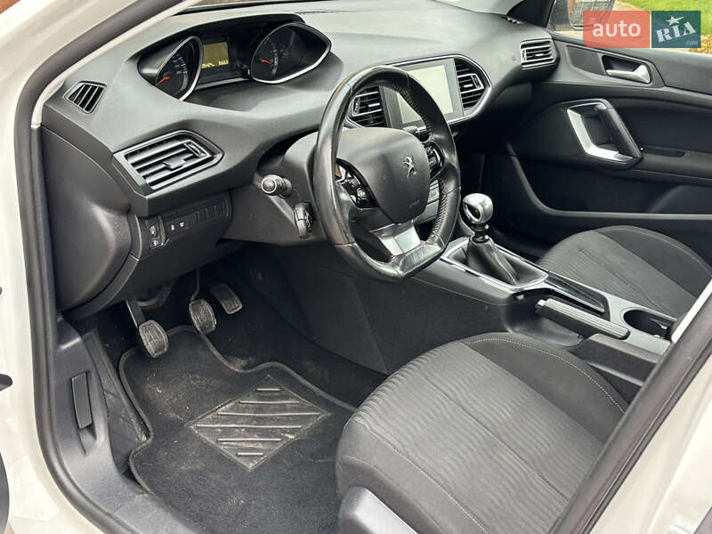 Универсал Peugeot 308 2014 в Житомире фото 23 Универсал Peugeot 308 2014 в Житомире