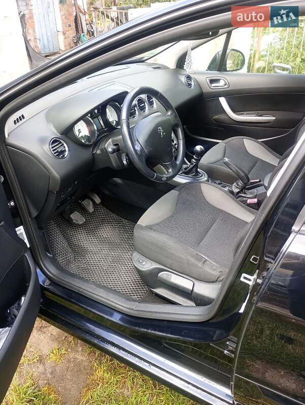 Универсал Peugeot 308 2011 в Новояворовске фото 8 Универсал Peugeot 308 2011 в Новояворовске