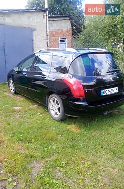 Универсал Peugeot 308 2011 в 